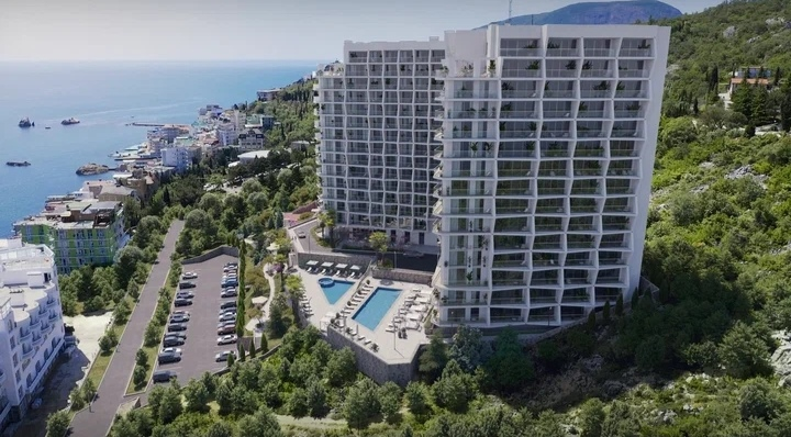 АК Letto, Алушта