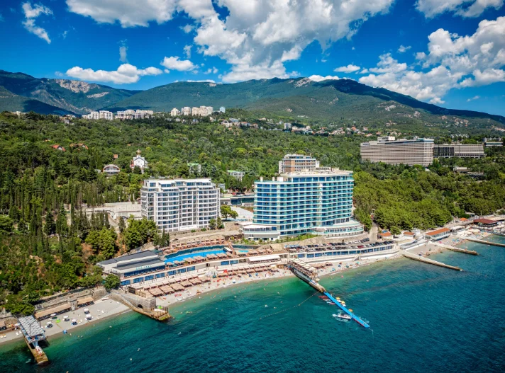 АК SkyPlaza, Ялта